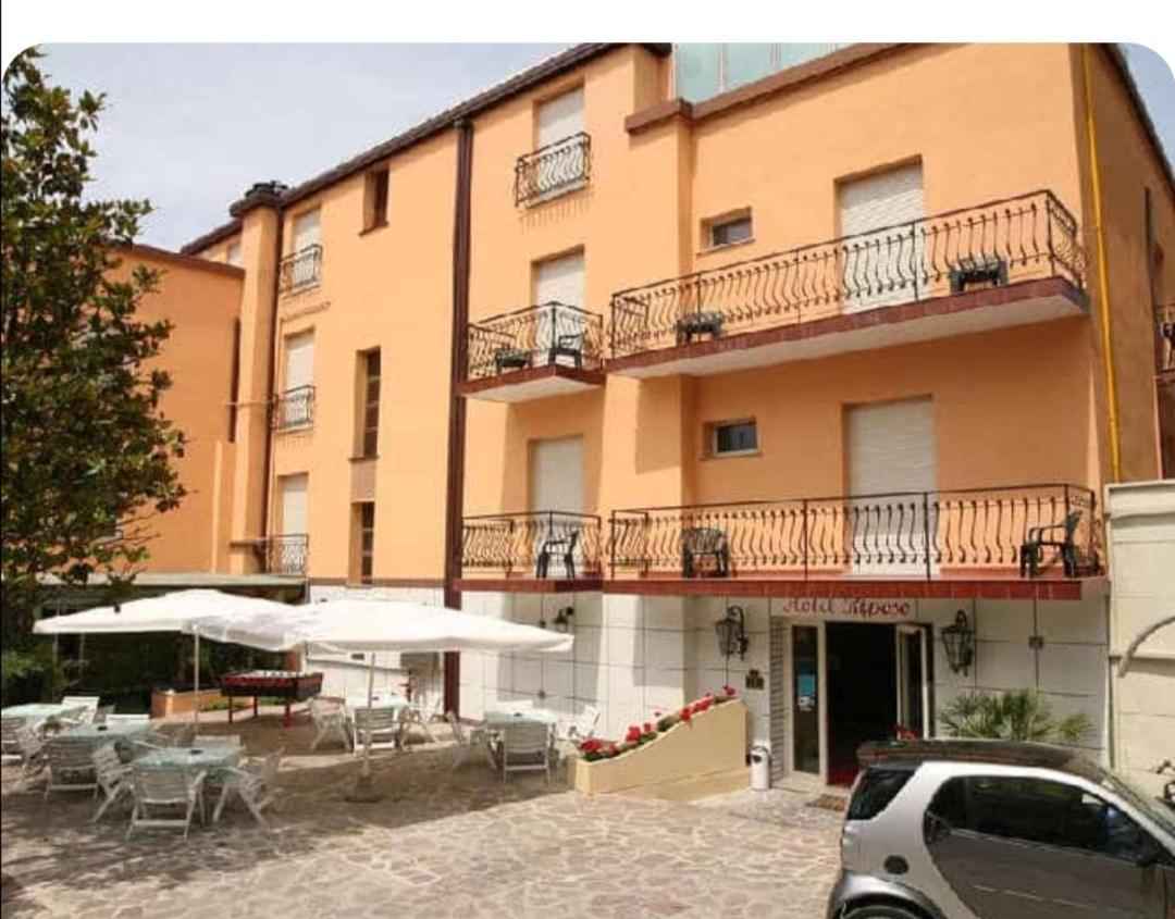 Hotel Riposo Gatteo a Mare Exteriör bild